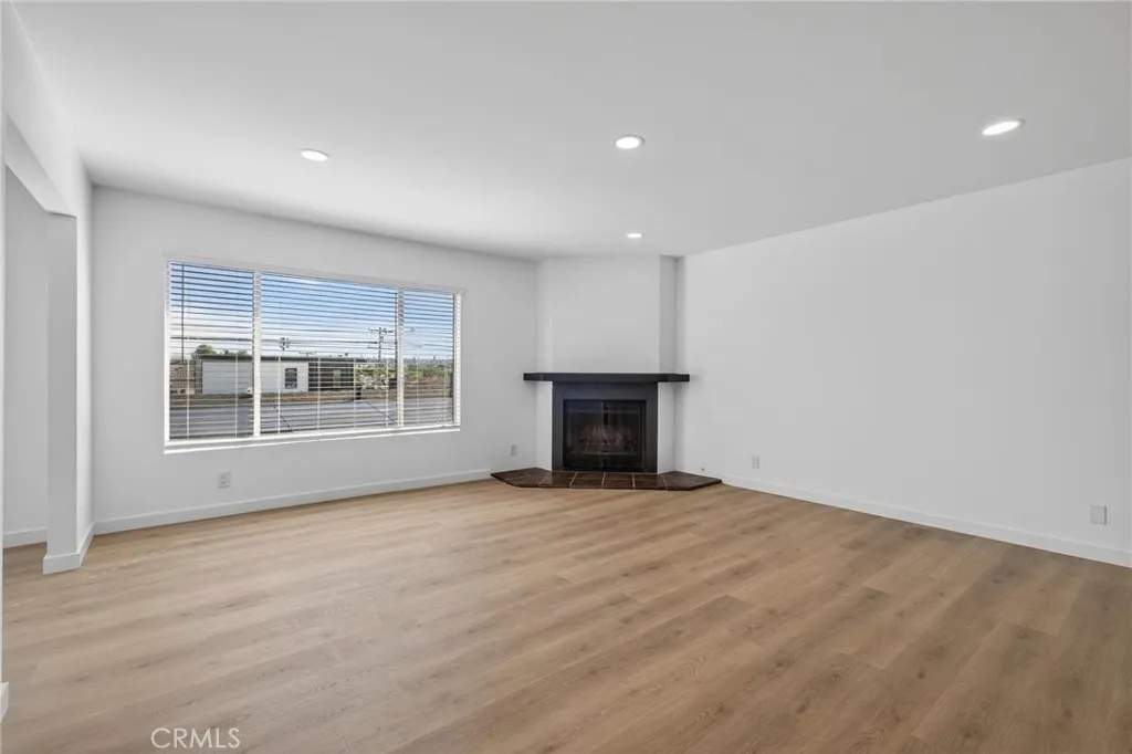 Additional image 41 of 1653 5th St, Manhattan Beach, CA 90266