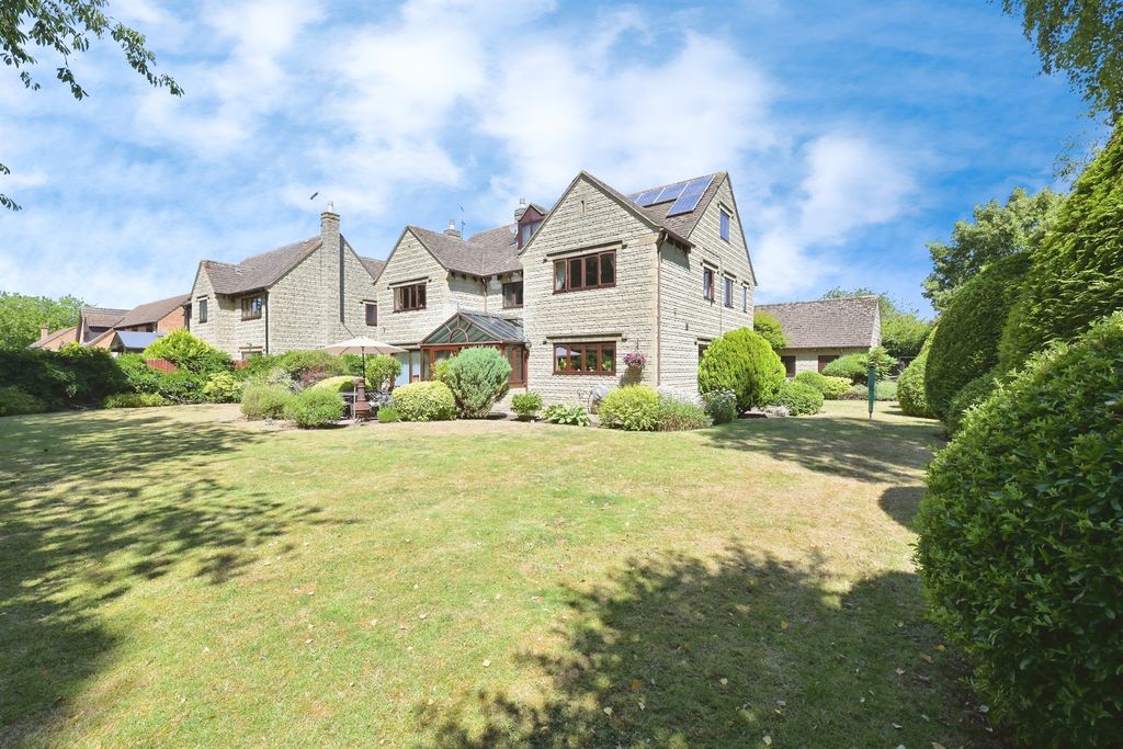 Additional image 10 of 6 bed detached house for saleAshleigh, Orton Wistow, Peterborough PE2