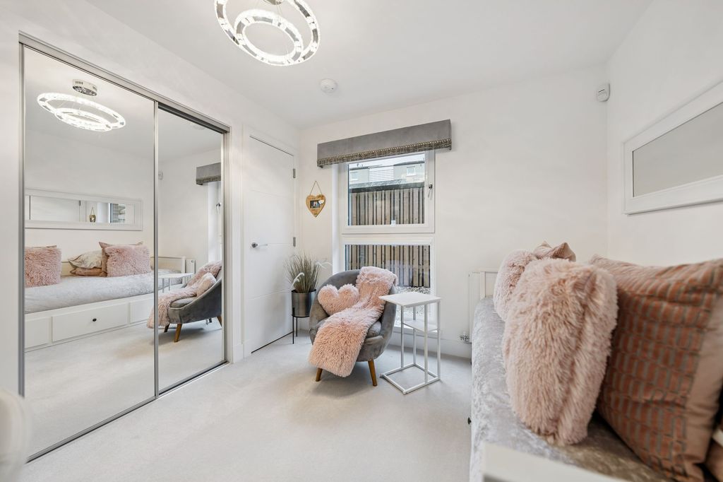 Additional image 16 of 2 bed flat for sale122 Festival Court, Prince's Quay, Glasgow G51