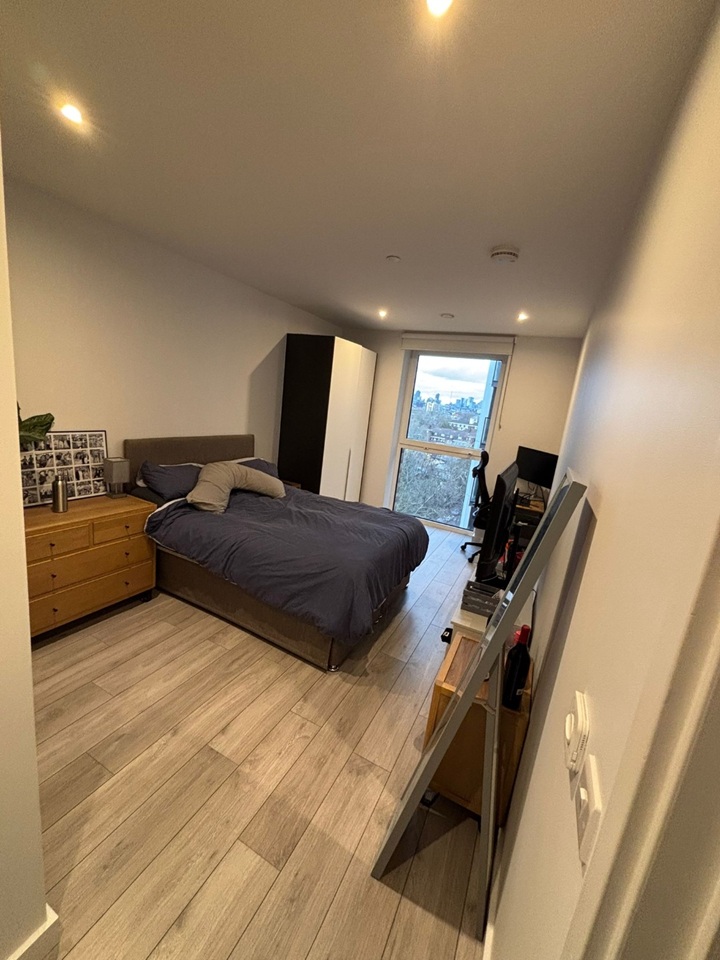 Additional image 3 of Room in a Shared Flat, New Lion Way, SE17, N1 7GU