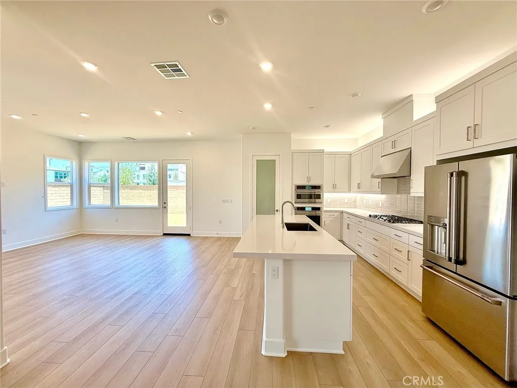 Additional image 24 of 109 Trask, Irvine, CA 92618