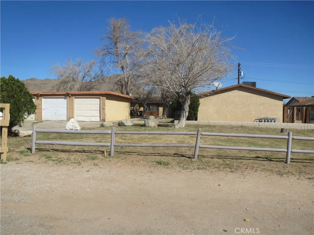 Additional image 3 of 20316 Rimrock Rd Unit 3, Apple Valley, CA 92307