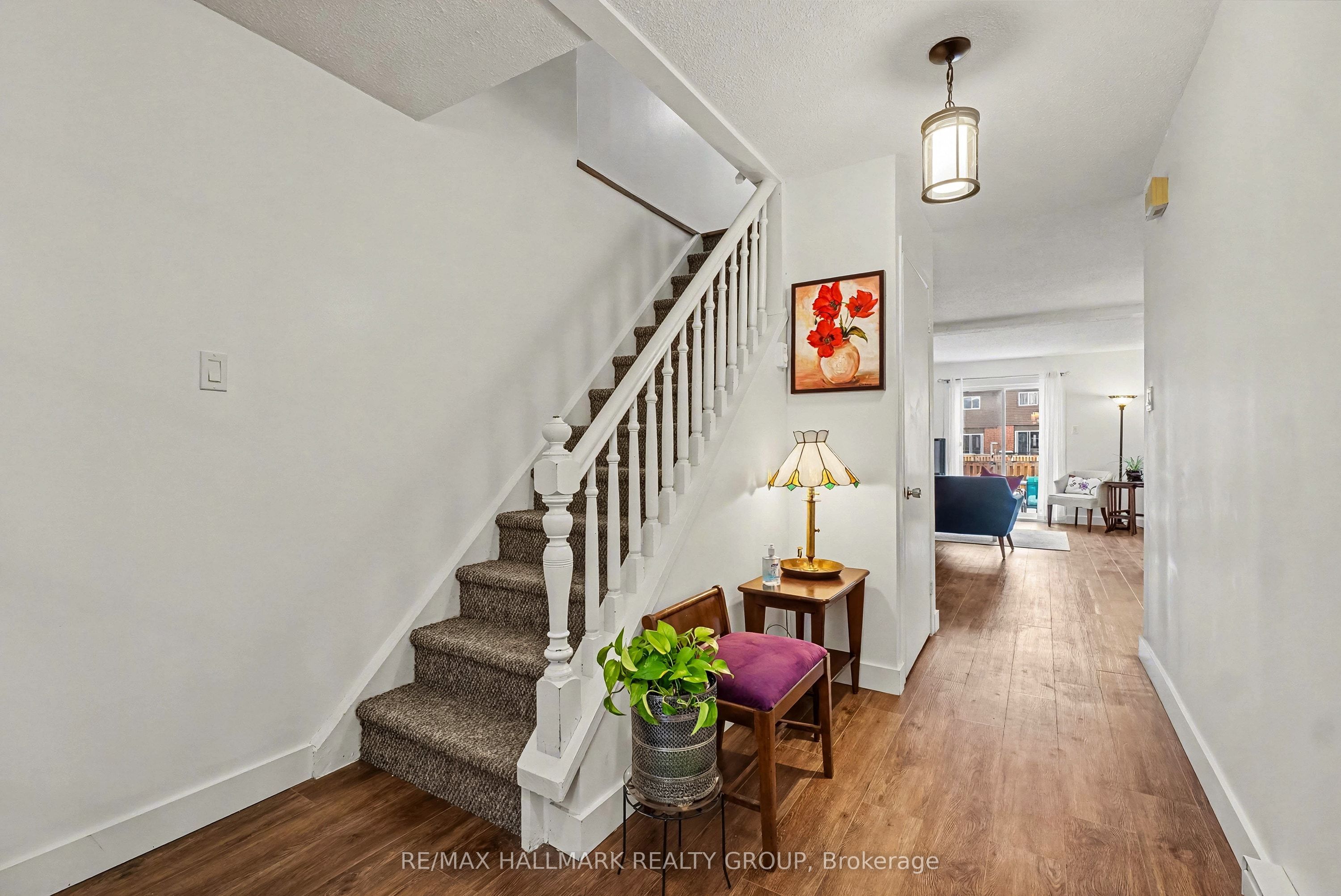 Additional image 4 of 19-1542 Queensdale Avenue, Ottawa, ON, K1T 1R7