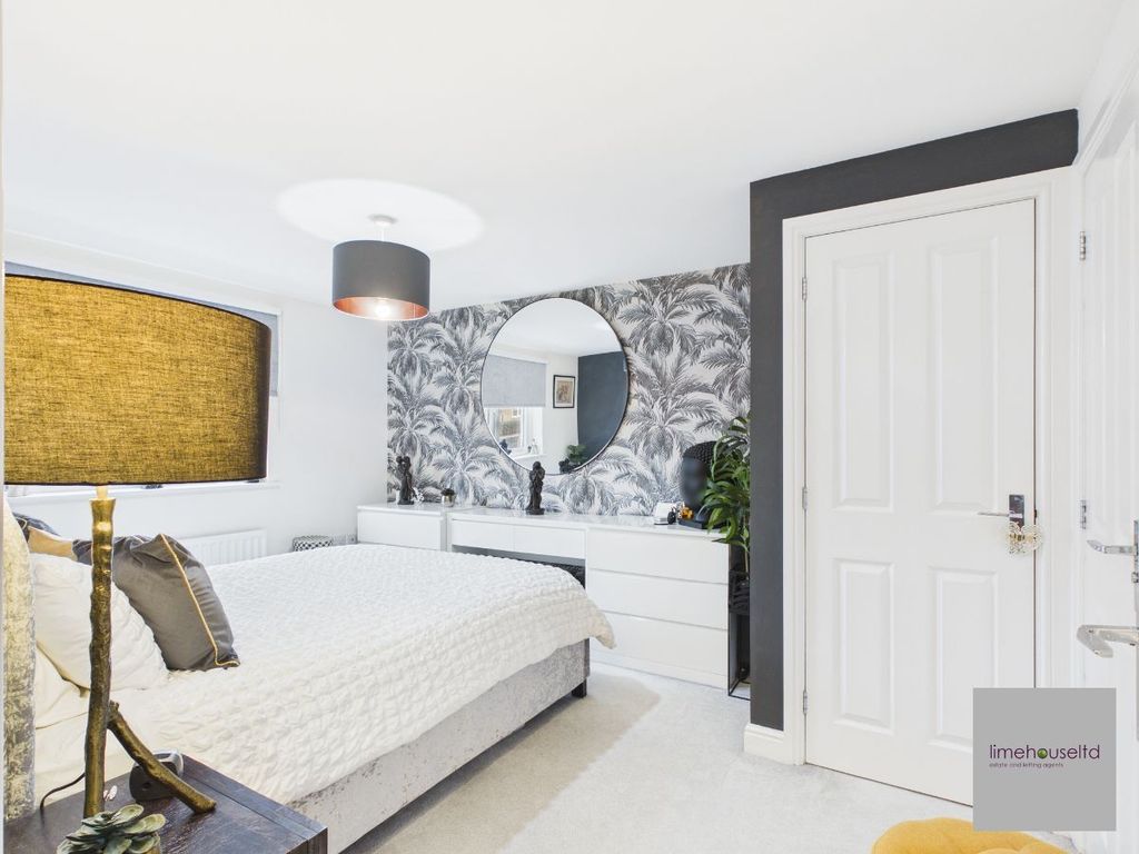 Additional image 10 of 2 bed flat for saleLoaningdale Avenue, Biggar ML12