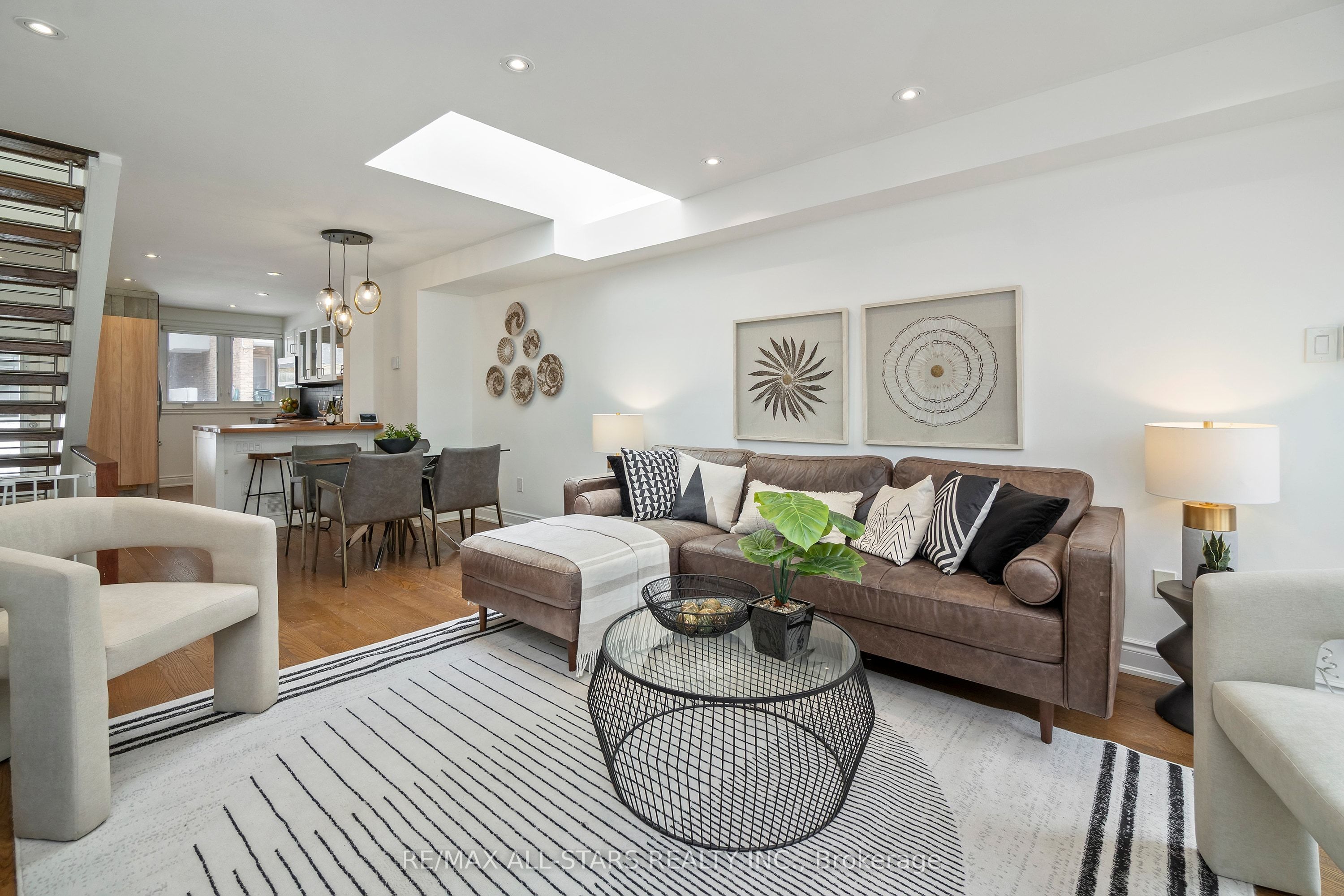Additional image 5 of 3-83 Pape Avenue, Toronto, ON, M4M 2V5