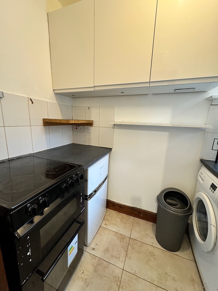 Additional image 14 of 1 Bed Flat, Camden High Street, NW1, N1 7GU