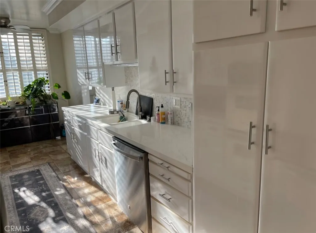 Additional image 10 of 14521 Benefit Street Unit 306, Sherman Oaks, CA 91403