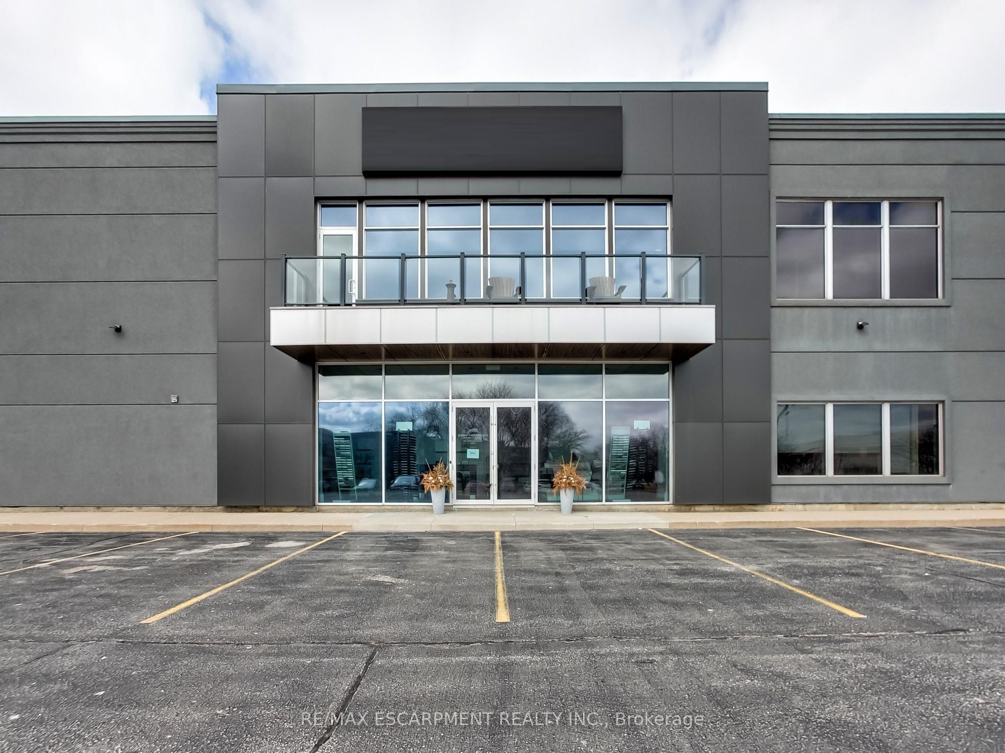 Additional image 2 of 103-3170 Harvester Road, Burlington, ON, L7N 3W8