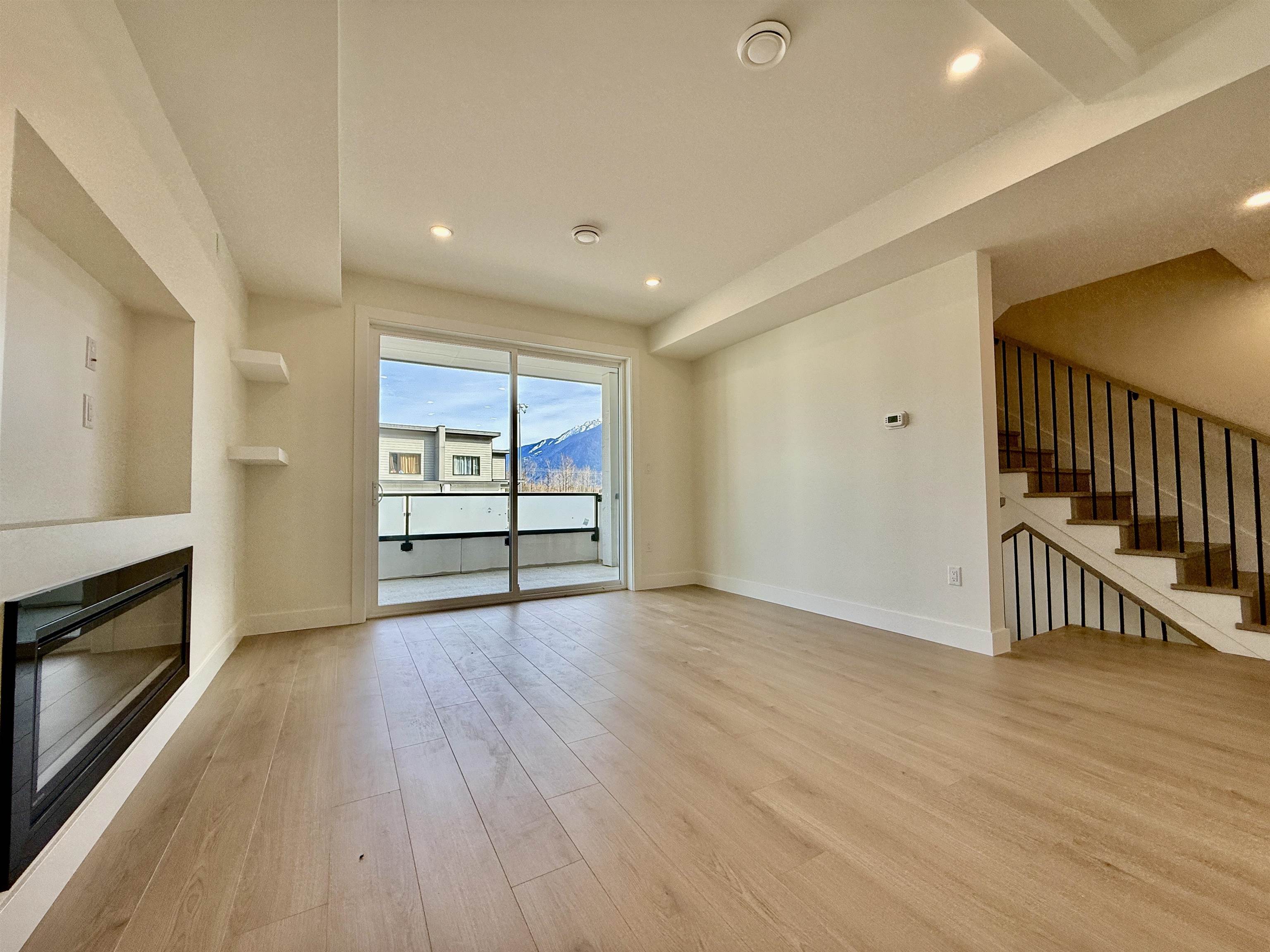 Additional image 3 of 1006 Phare Crescent Crescent, Pemberton, BC, V0N 2L0