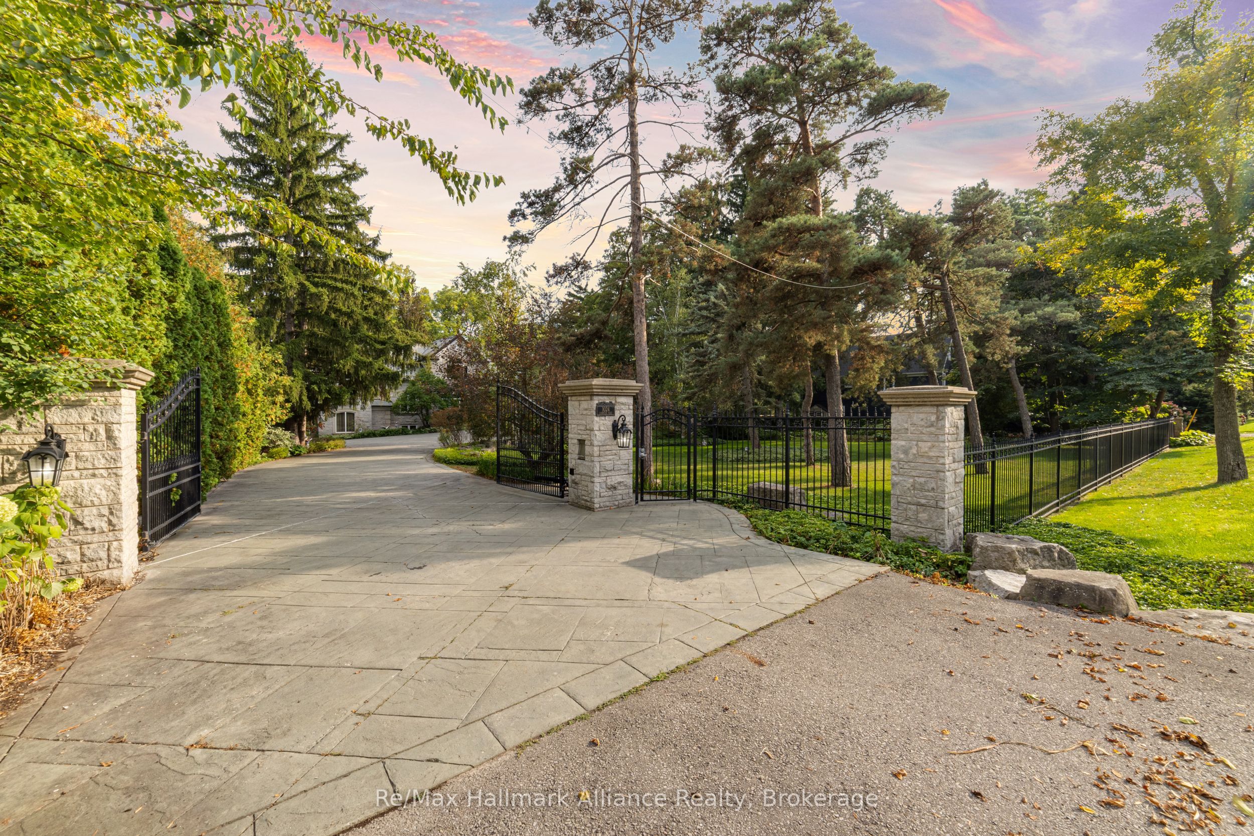 Additional image 4 of 1024 Linbrook Road, Oakville, ON, L6J 2L1