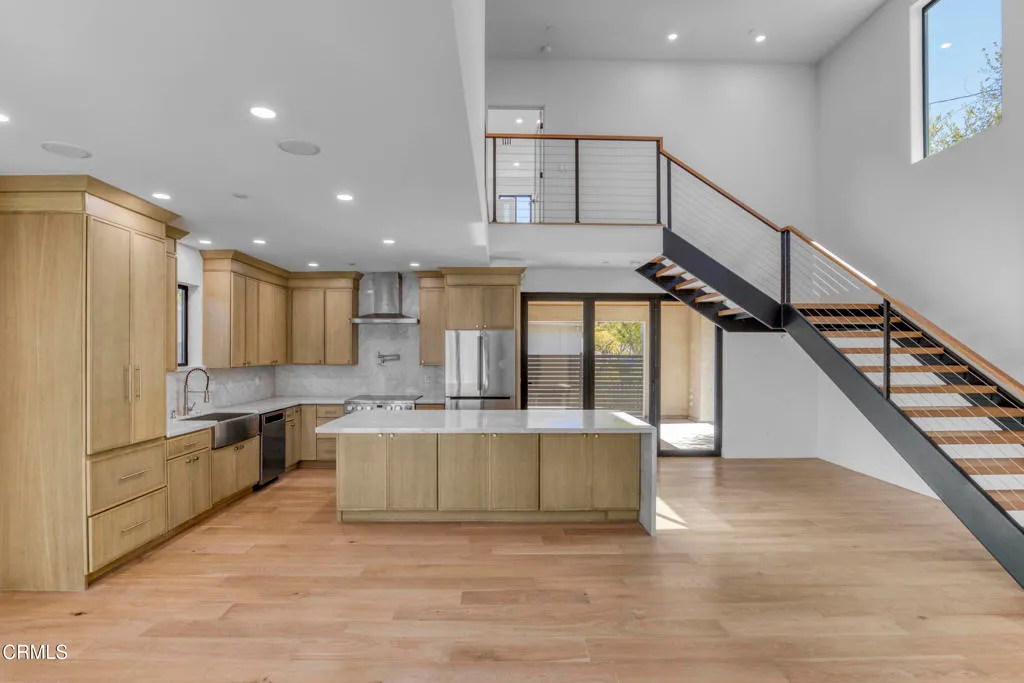 Additional image 4 of 611 W Claremont Street, Pasadena, CA