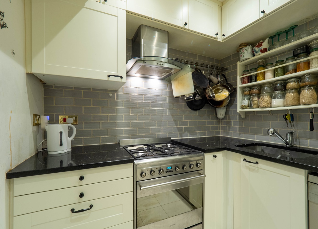 Additional image 8 of 2 Bed Flat, Cleveland Terrace, W2, N1 7GU