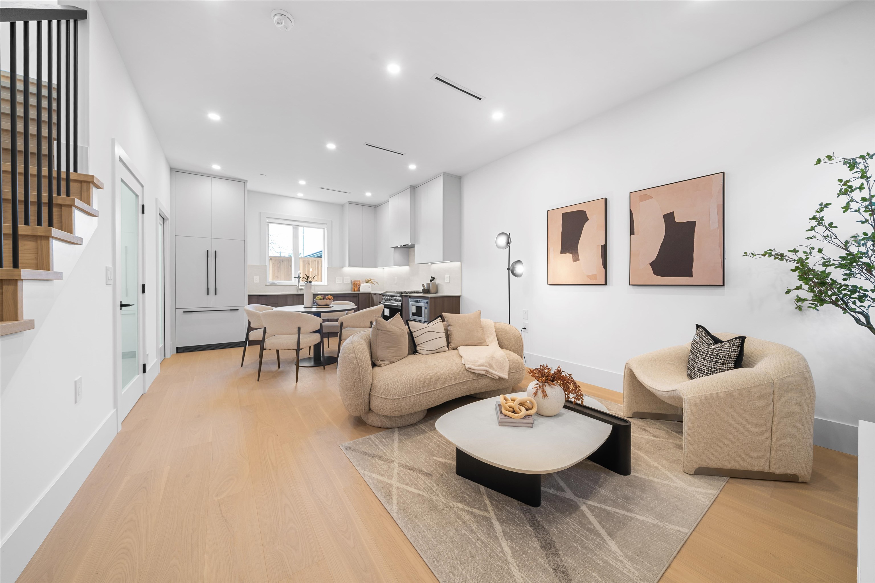 2609 Dundas Street, Vancouver, BC, V5K 1R1