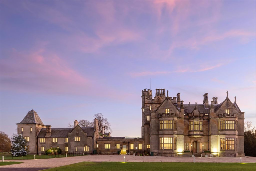 2 bed flat for saleApartment 18, Moreby Hall, York YO19