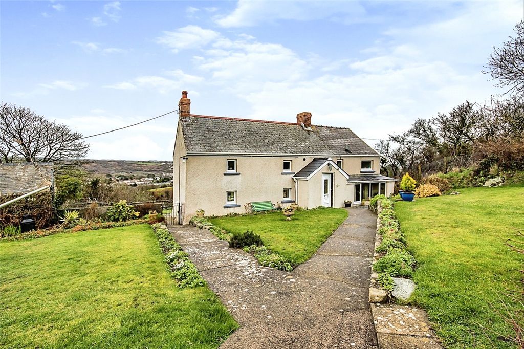 3 bed detached house for saleMaesgwynne Road, Fishguard, Pembrokeshire SA65