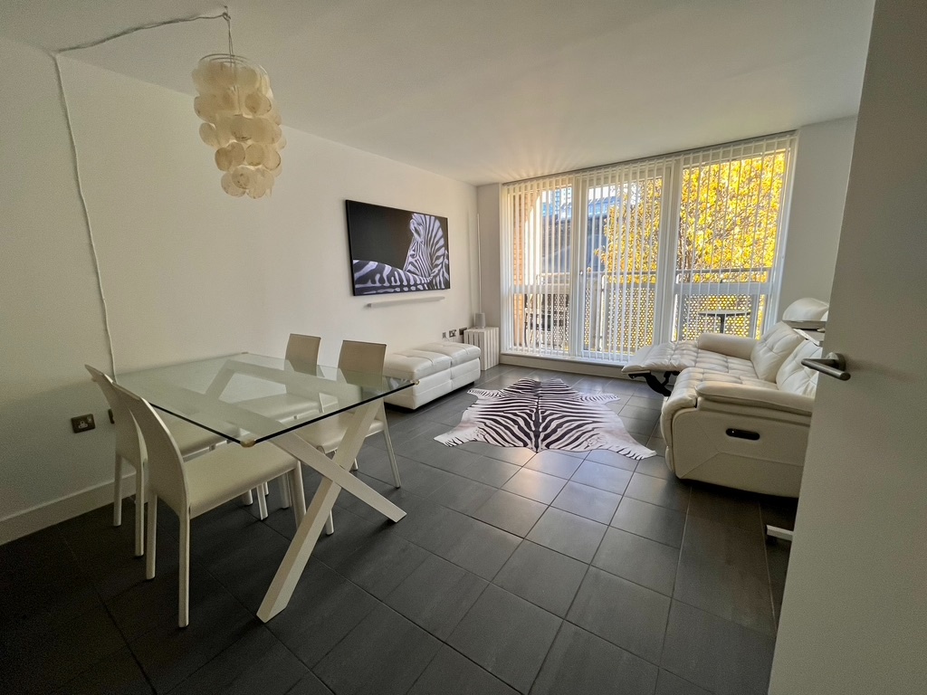 1 Bed Flat, Sanctuary Street, SE1, N1 7GU