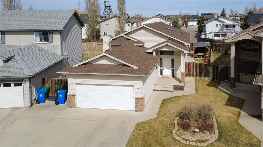 73 Heritage Circle W, Lethbridge, AB, T1K 7T3