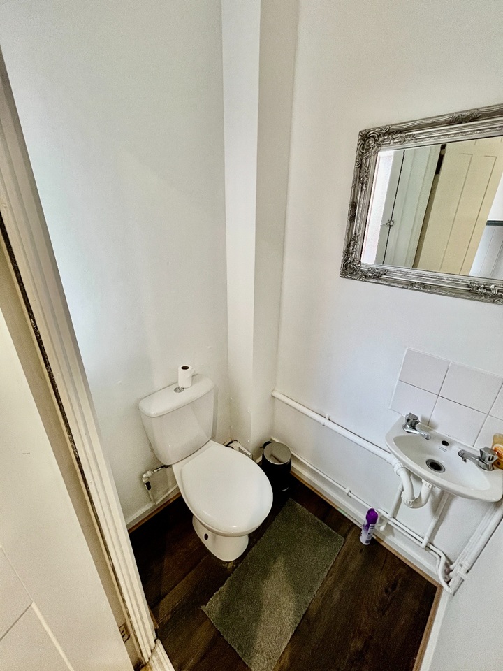 Additional image 11 of Room in a Shared Flat, Minerva Close, SW9, N1 7GU