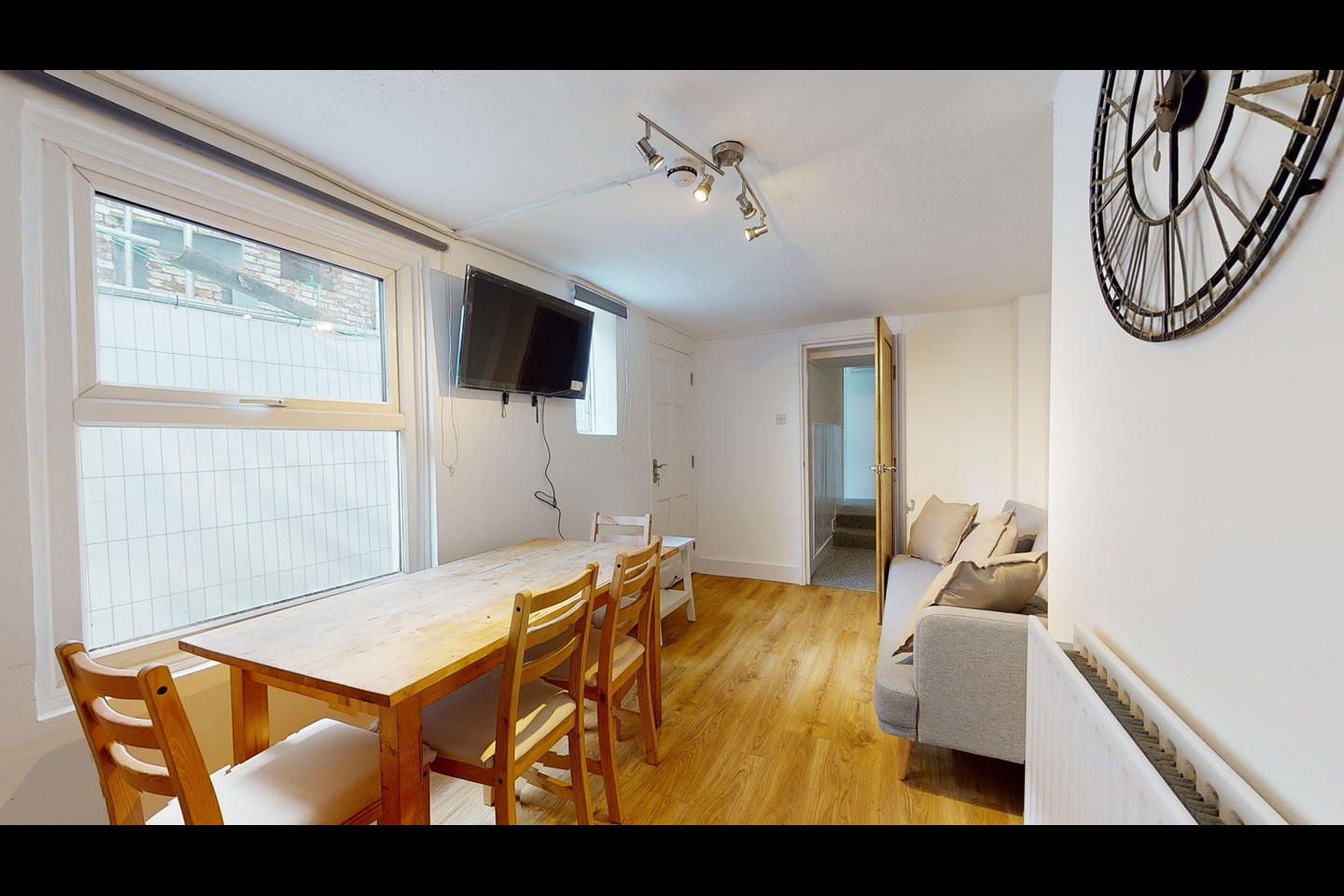 6 Bed Semi-Detached House, Sutherland Square, SE17, N1 7GU