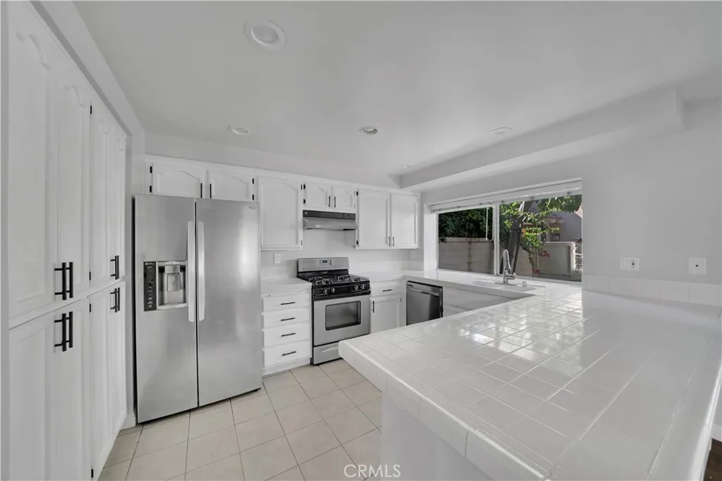 Additional image 10 of 2565 Calle Benavente, Tustin, CA 92782