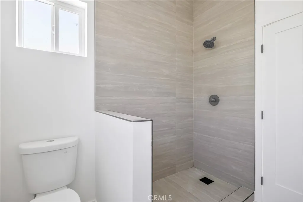 Additional image 16 of 10905 Dalerose Ave Unit B, Inglewood, CA 90304