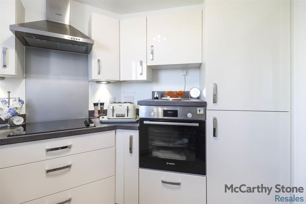 Additional image 8 of 2 bed flat for saleElizabeth Place, Trimbush Way, Market Harborough LE16
