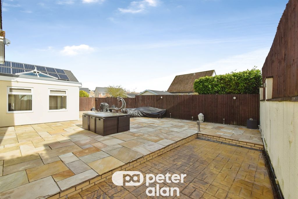 Additional image 21 of 6 bed detached house for salePentwyn Road, Treharris CF46