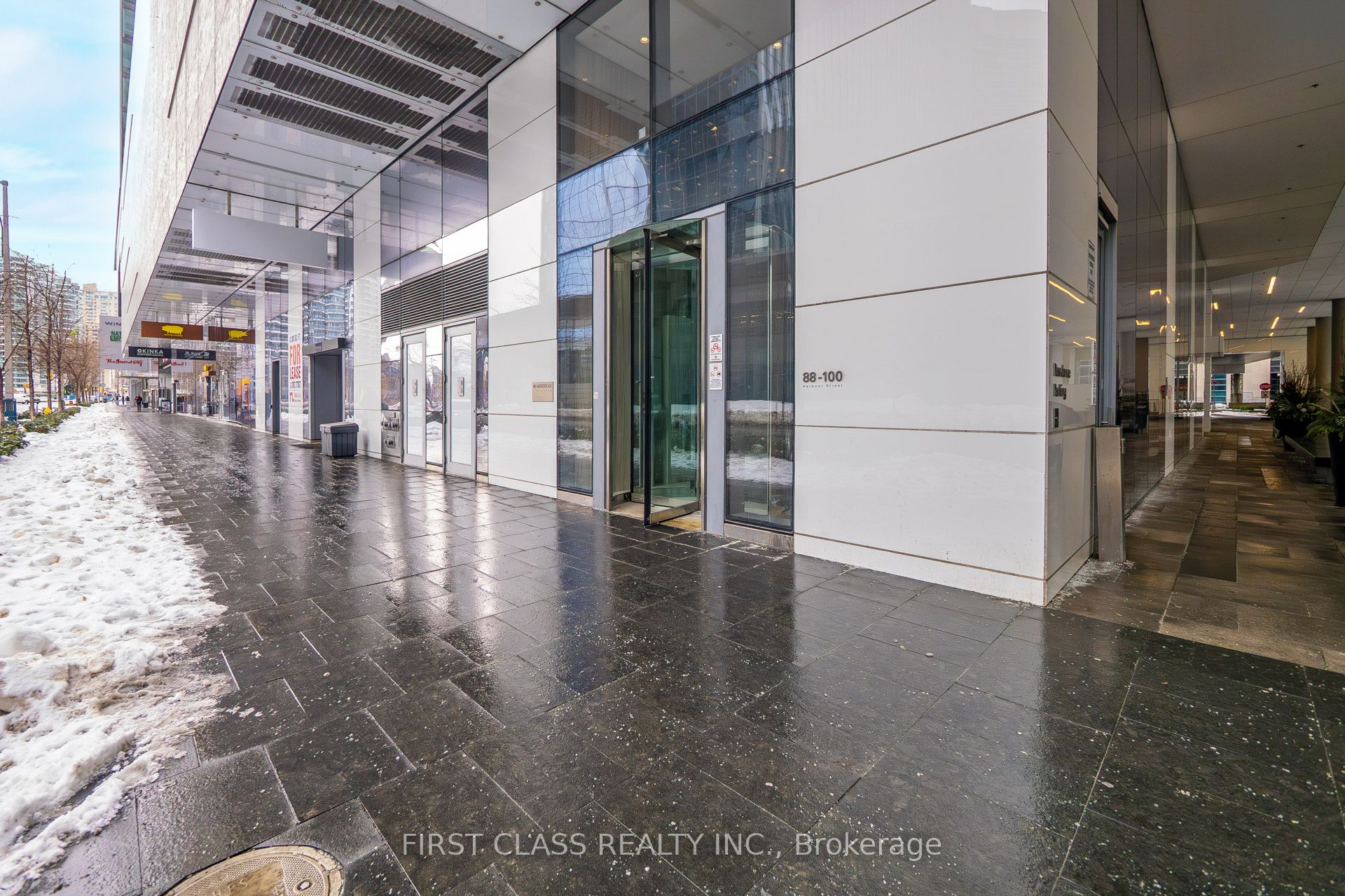 Additional image 4 of 2502-100 Harbour Street, Toronto, ON, M5J 0B5