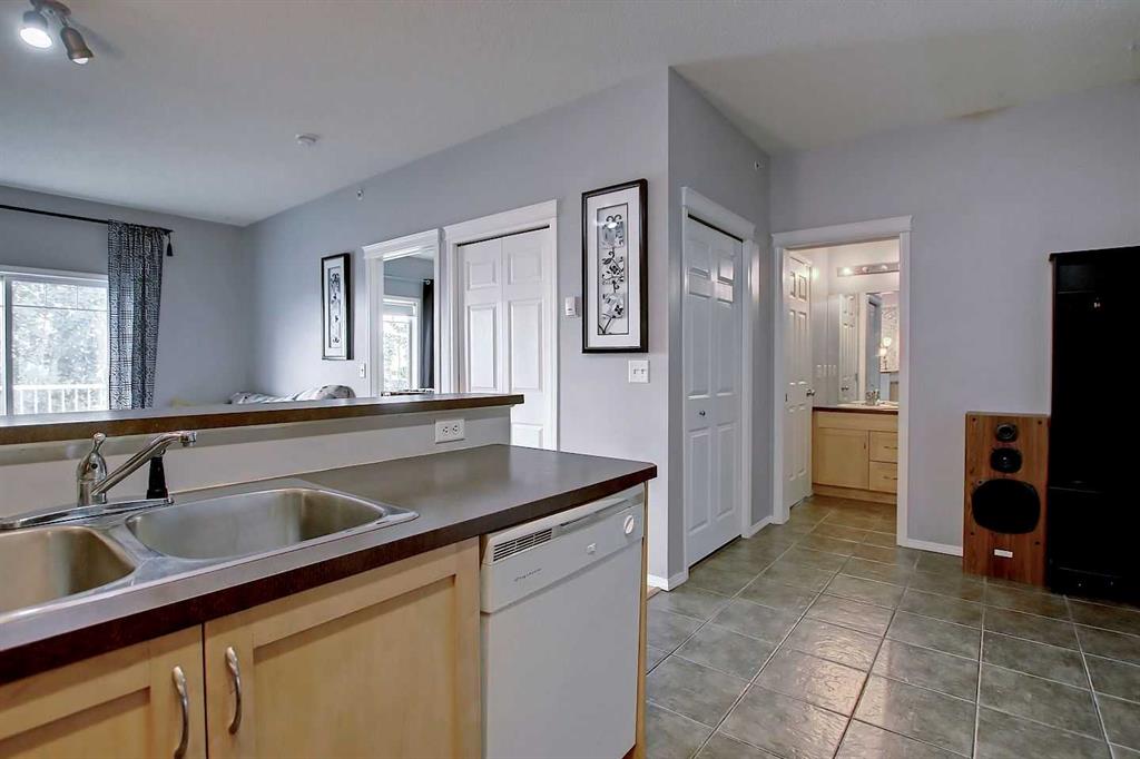 Additional image 6 of 9303-70 Panamount Drive NW, Calgary, AB, T3K 6K6