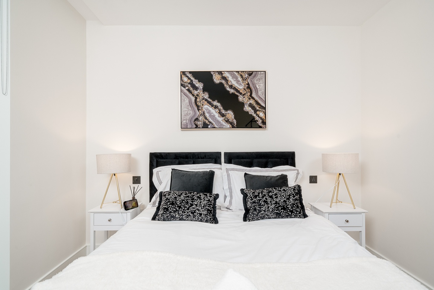 Additional image 6 of 2 Bed Flat, Salisbury House, SW11, N1 7GU