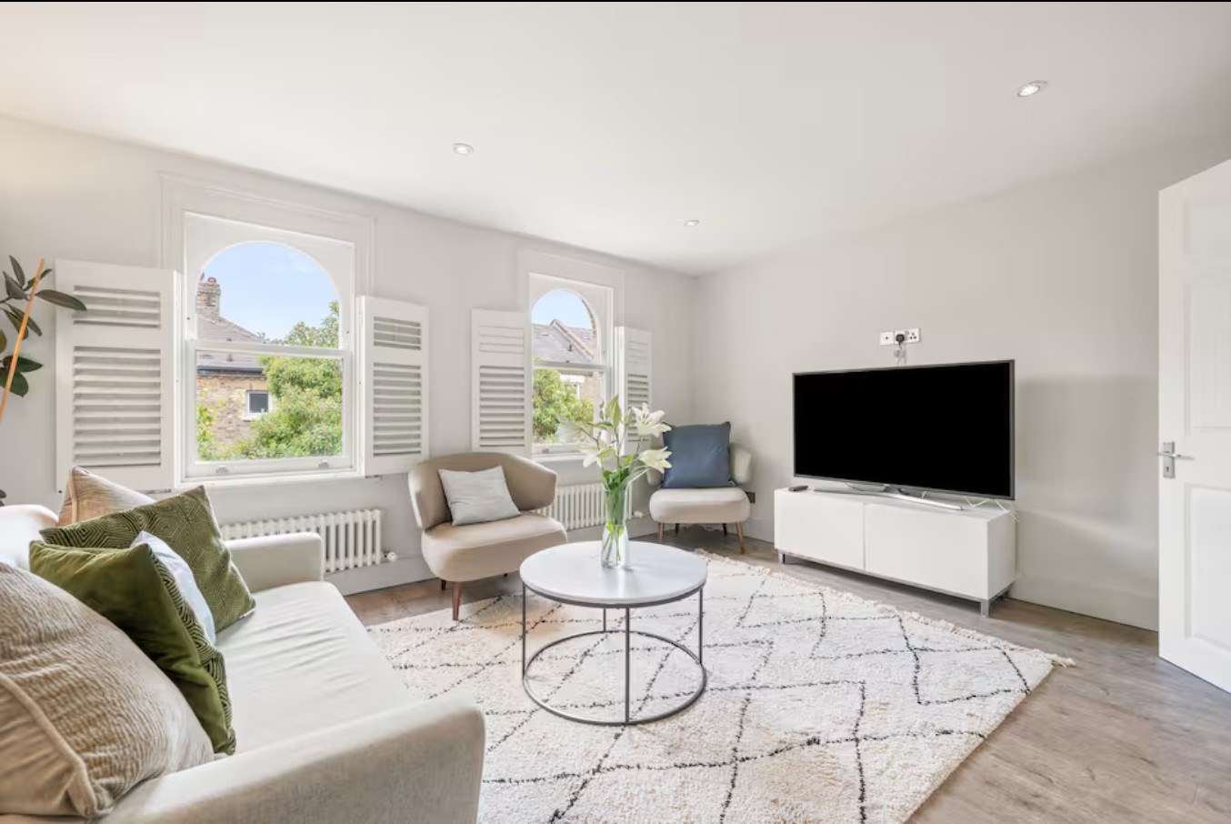 Additional image 16 of 2 Bed Flat, Vauxhall Grove, SW8, N1 7GU