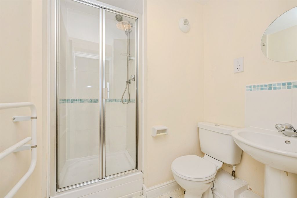 Additional image 4 of 2 bed flat for saleGeraint Jeremiah Close, Neath SA11