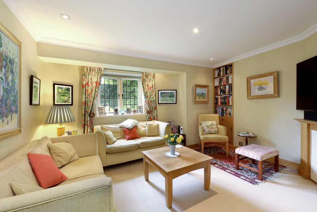 Additional image 9 of 6 bed detached house for saleColmore Lane, Kingwood, Henley-On-Thames, Oxfordshire RG9