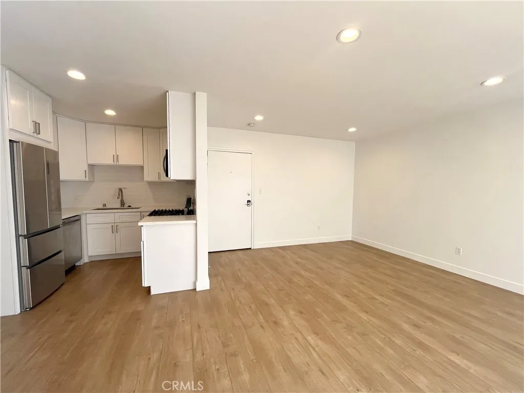 Additional image 16 of 8308 Clinton Avenue Unit 3, West Hollywood, CA 90048