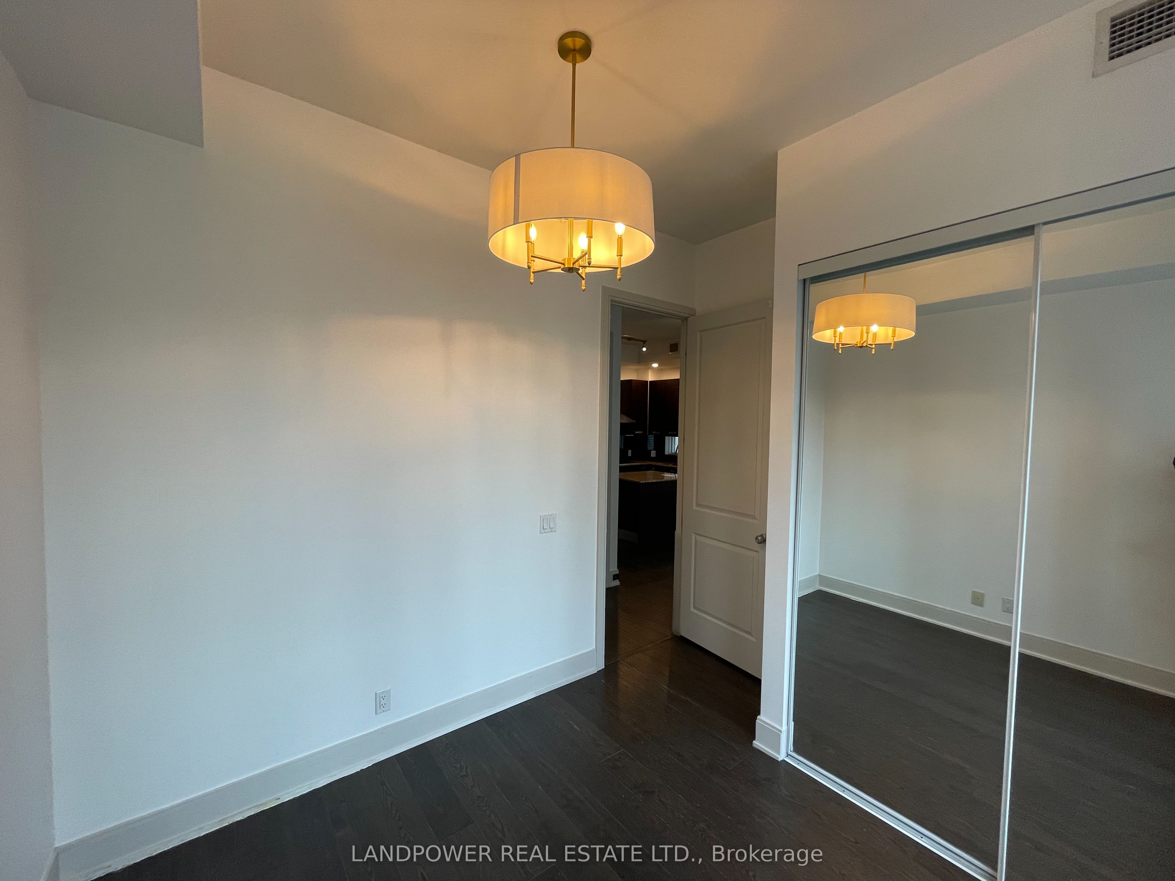 Additional image 6 of 1501-21 Balmuto Street, Toronto, ON, M4Y 1W4