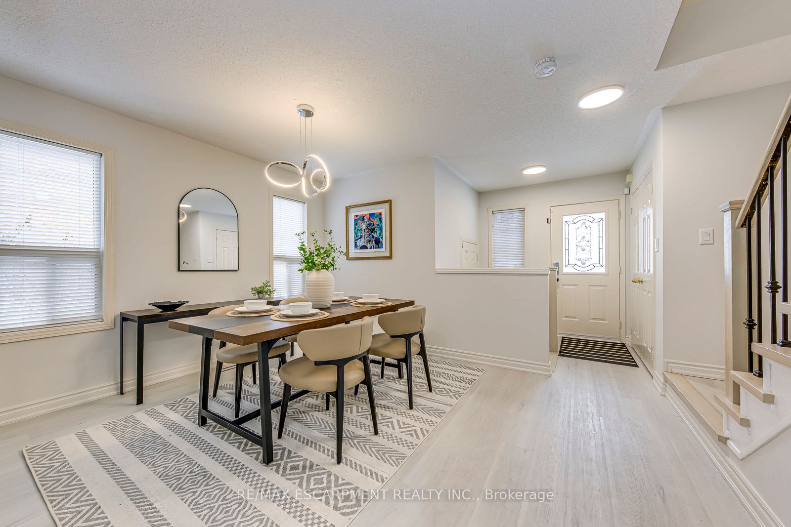 Additional image 2 of 2468 Newcastle Crescent, Oakville, ON, L6M 4P3