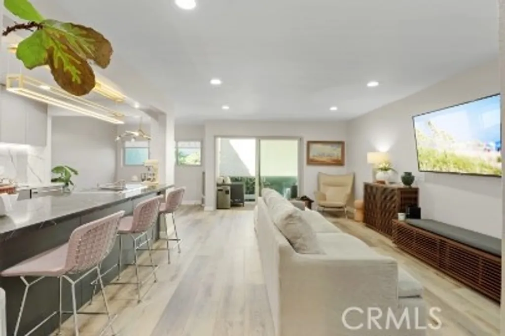 Additional image 2 of 4610 Park Granada Unit 2, Calabasas, CA 91302