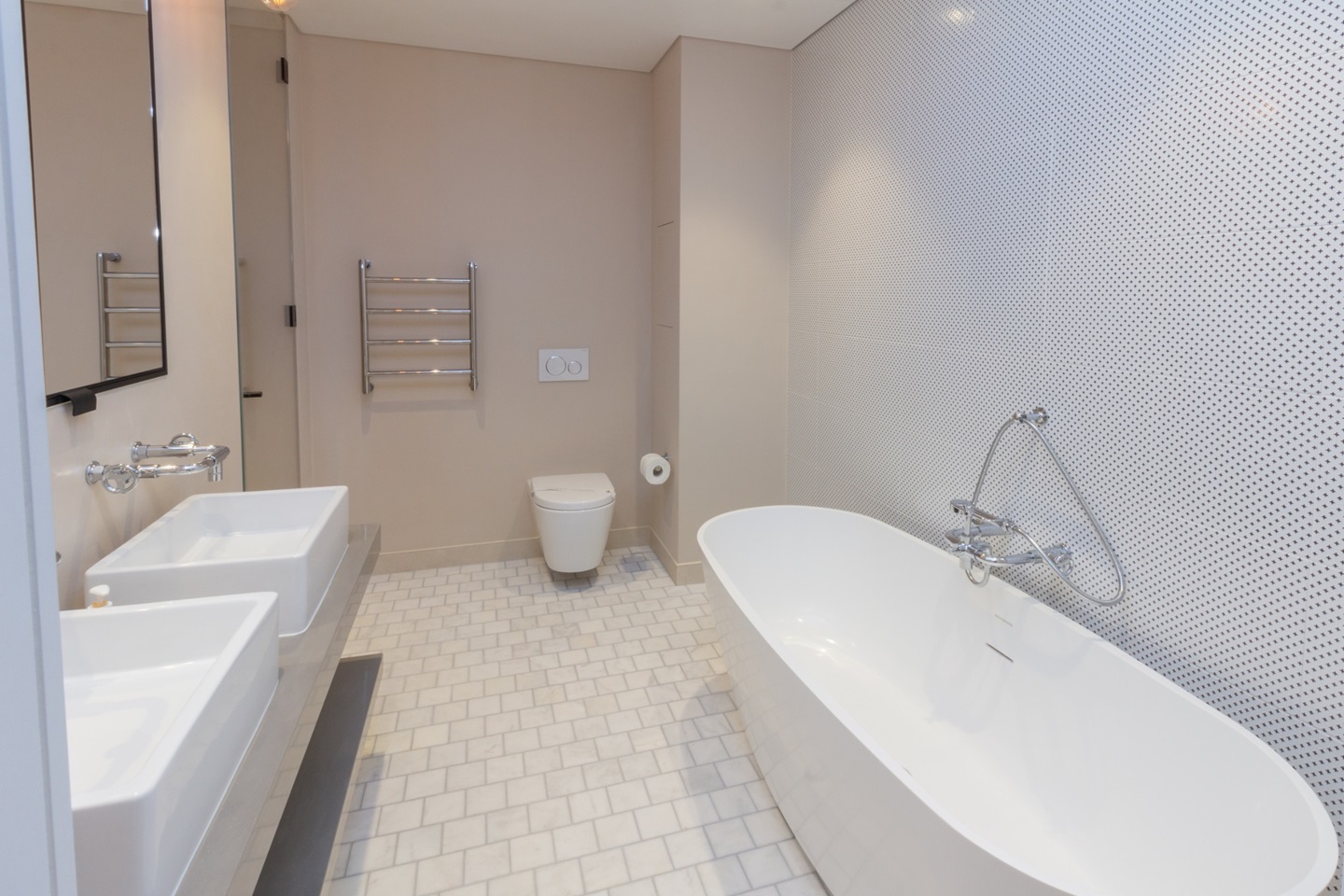 Additional image 16 of 2 Bed Flat, Switch House East Battersea Power St, SW11, N1 7GU