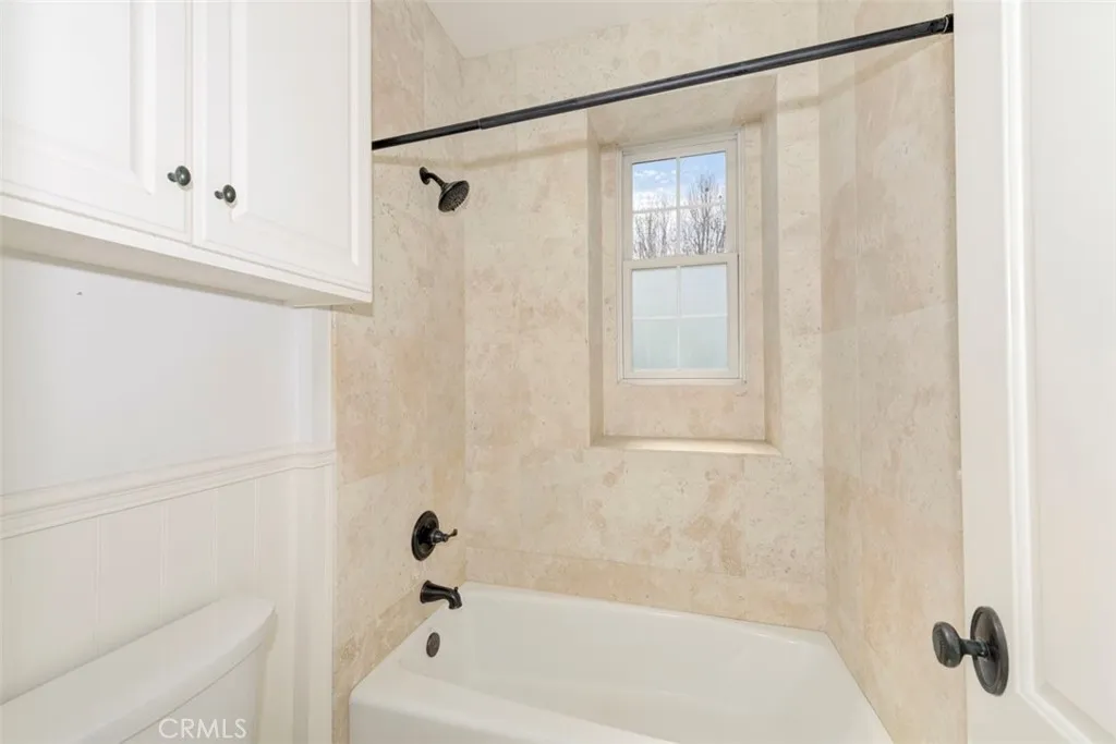 Additional image 93 of 320 Flower St, Costa Mesa, CA 92627
