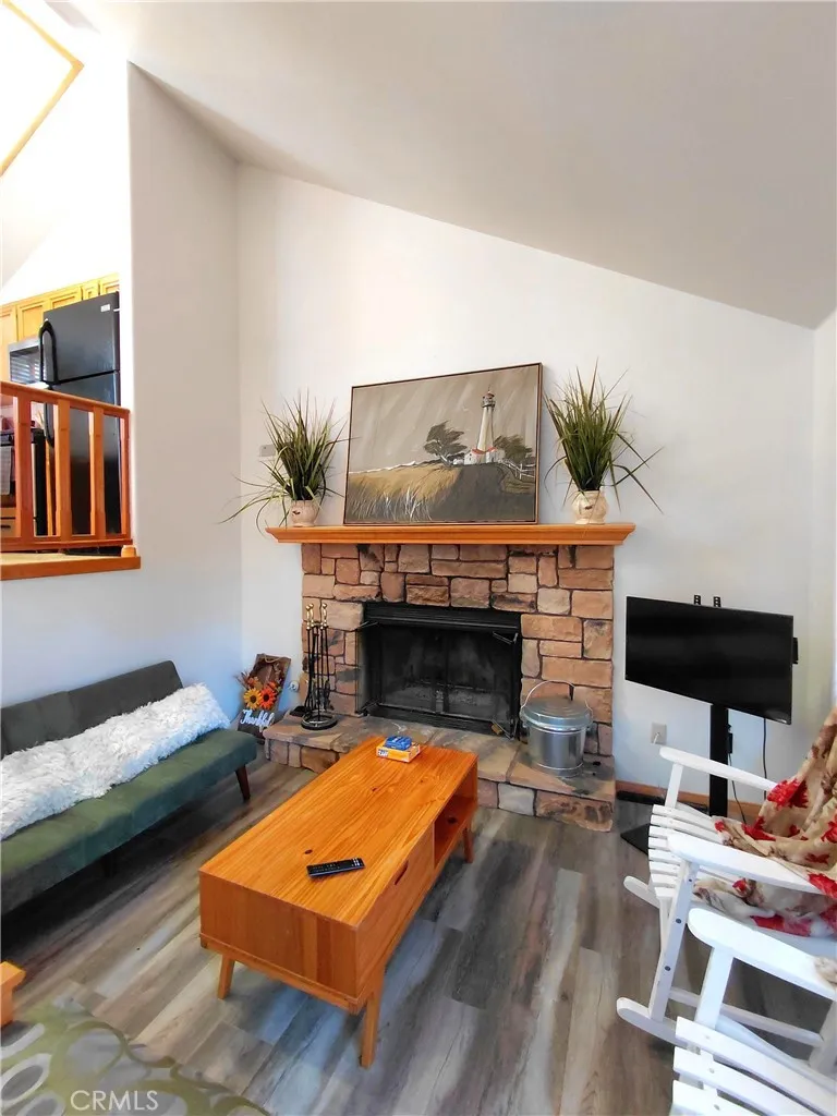 Additional image 51 of 729 E Victoria Court, Lake Arrowhead, CA 92352