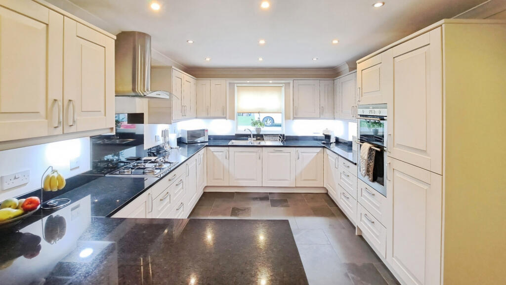 Additional image 5 of Paddock close, Bidford upon Avon, Warwickshire B50 4PJ