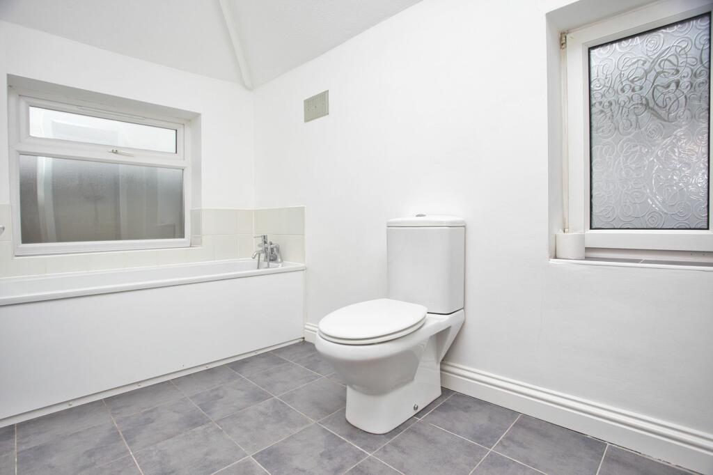 Additional image 8 of Queens Avenue, Dover, CT17