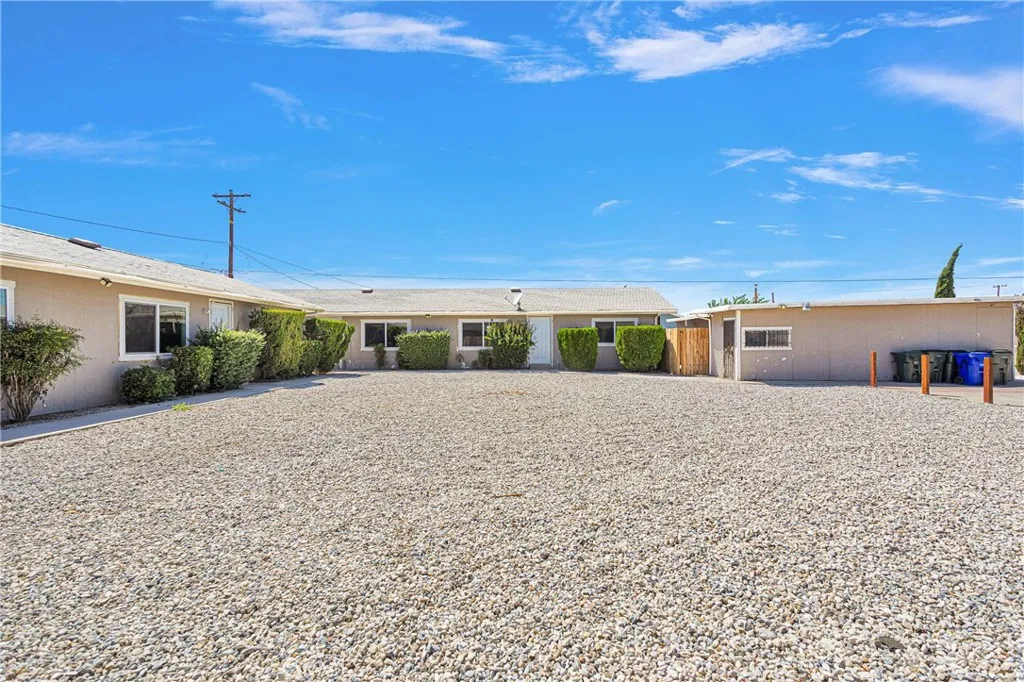 Additional image 21 of 20933 Sioux Road Unit 4, Apple Valley, CA 92308