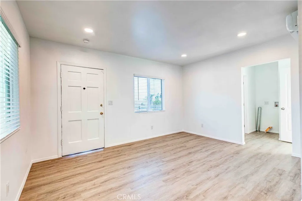 Additional image 21 of 10108 Fernglen Ave, Tujunga, CA 91042