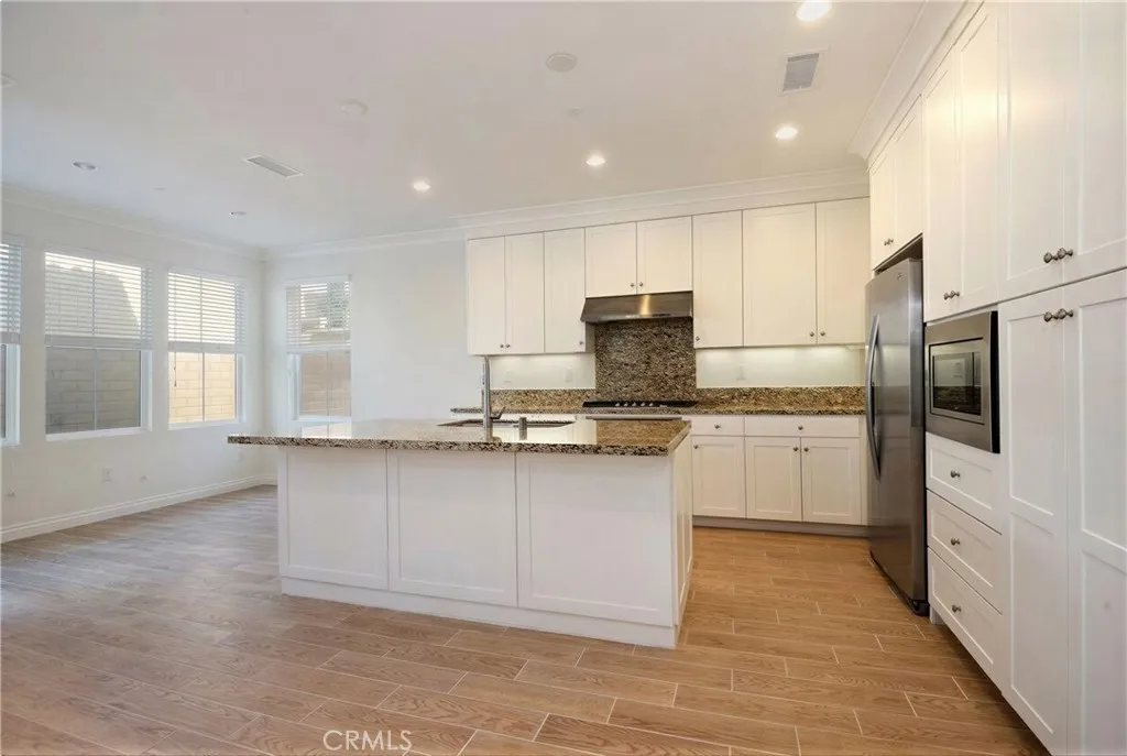 Additional image 30 of 83 Wildvine, Irvine, CA 92620