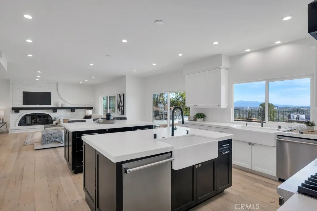 Additional image 9 of 5952 Woodland View Drive, Woodland Hills, CA 91367