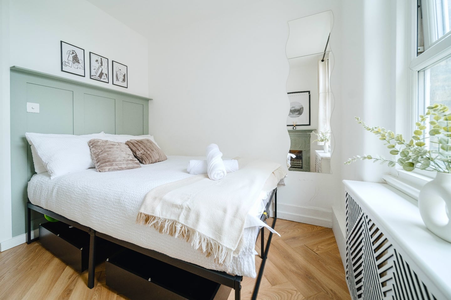 Additional image 5 of 2 Bed Terraced House, Miles Buildings, NW1, N1 7GU