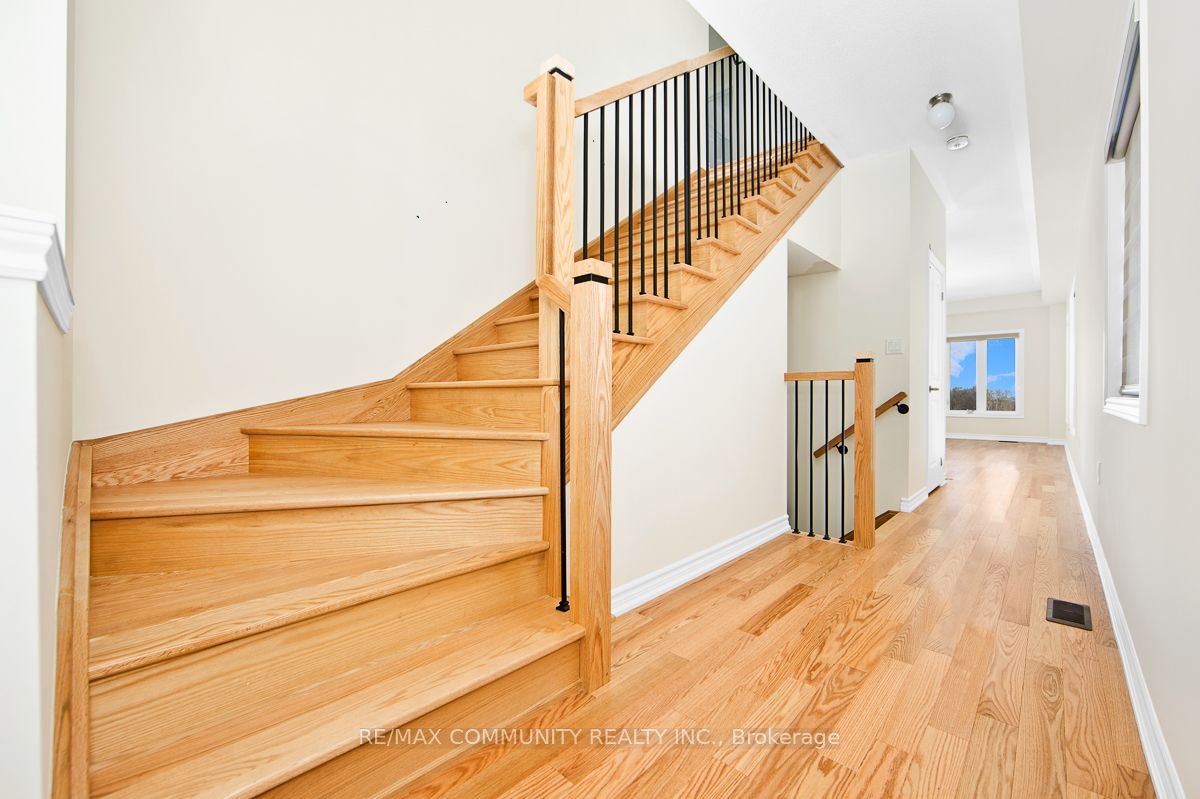 Additional image 3 of 1169 Sea Mist Street, Pickering, ON, L1X 0R1