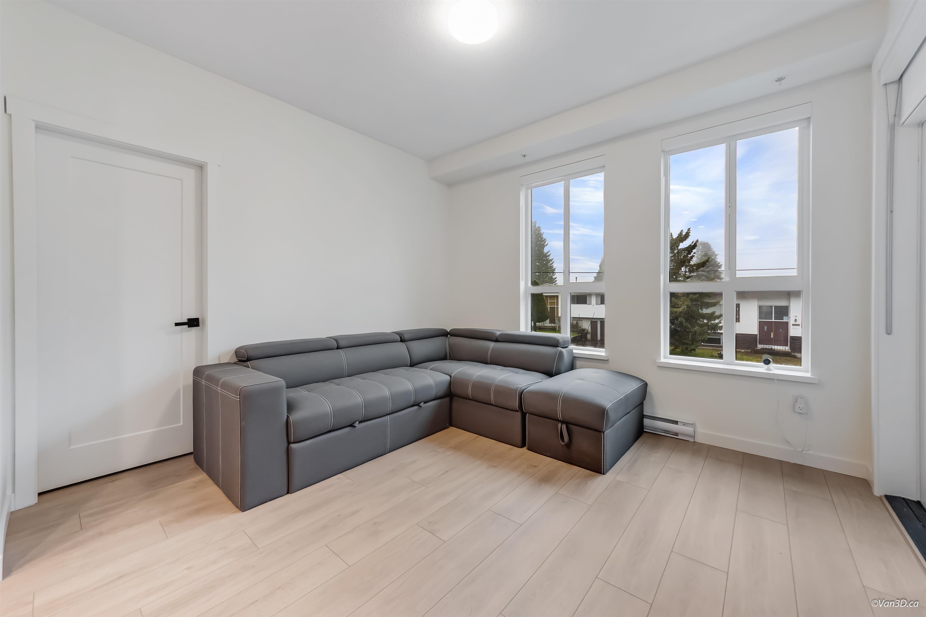 Additional image 2 of 204-14778 106 Avenue, Surrey, BC, V3R 0J4