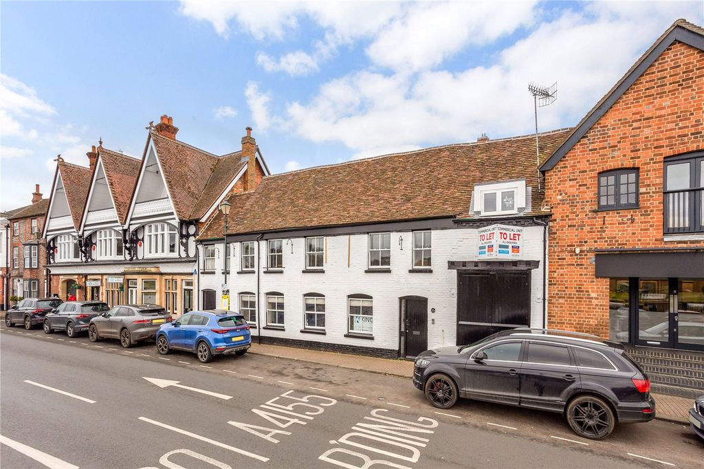 Additional image 26 of 2 bed flat for saleThameside, Henley-On-Thames, Oxfordshire RG9